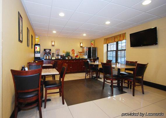 Quality Inn Near Mountain Creek Vernon Restaurant photo