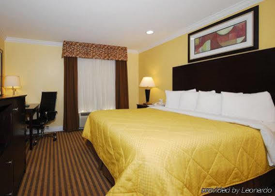 Quality Inn Near Mountain Creek Vernon Exterior photo