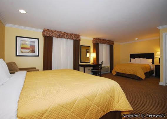 Quality Inn Near Mountain Creek Vernon Exterior photo